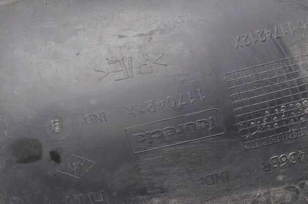 Dacia Logan MCV II Front Right Wheel Arch 638404363R image 4