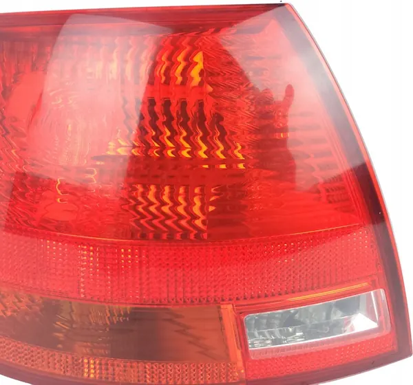 AUDI A4 B7 Luz Trasera Derecha ULO 8E9945096E image 5