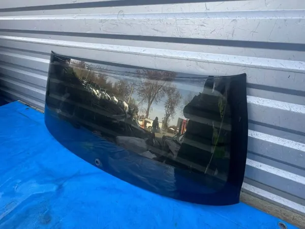 Vitre arrière Audi Q7 4M 2020 OEM 4M0845501E image 3