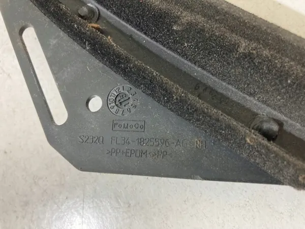 Yttertätning OEM FL34-1825596-AG höger bak Ford F150 image 3