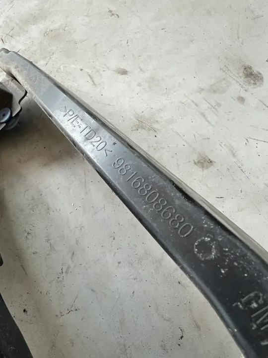 PEUGEOT PARTNER III IV 19- Suporte de para-choques traseiro direito OEM 9816808680 image 4