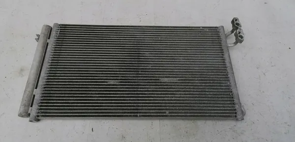 AC-kondensaattori BMW E81 E82 X1 E84 E87 E88 Z4 E89 image 2