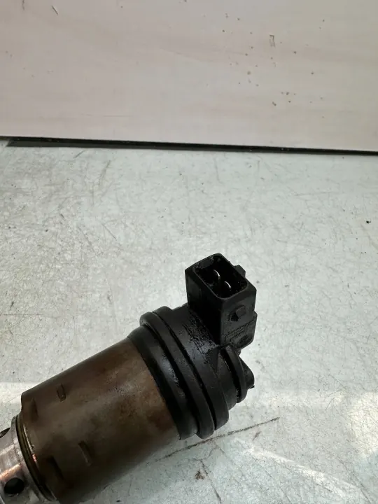 Sensor de posición de árbol de levas BMW OEM 543 - Usado image 4