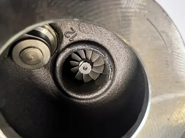 Turbo Renault Dacia Smart 0.9 TCe 144108035R 144102069R image 8