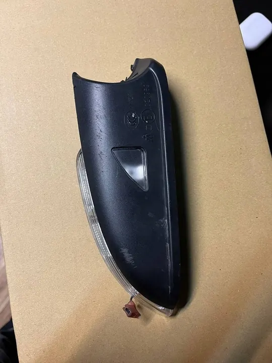 SKODA OCTAVIA 2 SUPERB Oikea Peilin Kotelo LA7W image 6