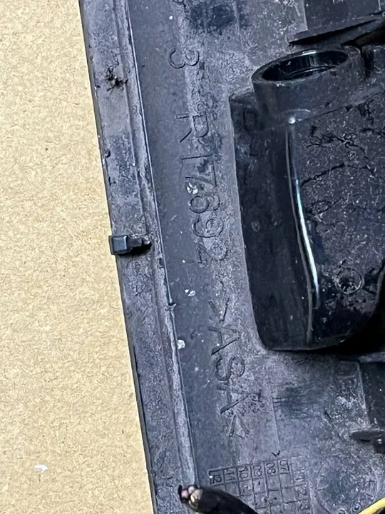 SKODA OCTAVIA 2 SUPERB Oikea Peilin Kotelo LA7W image 8