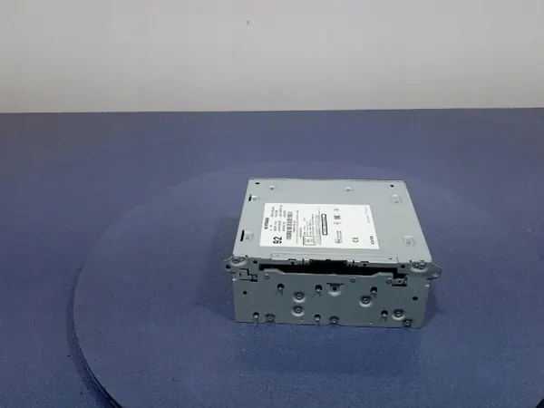 Infiniti Q50 Elevador Radio OEM 283304GN4F - Usado image 2