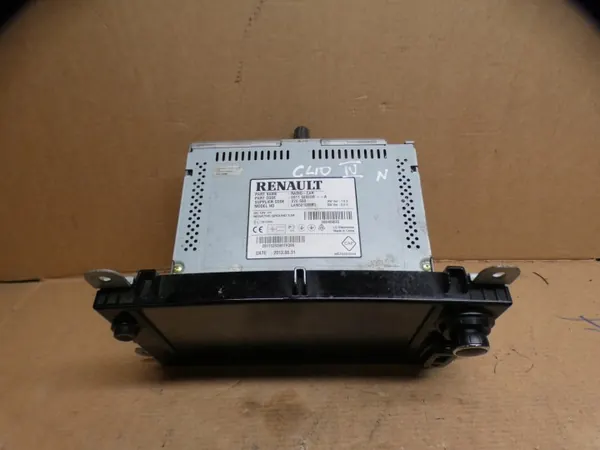 Renault Clio IV Radio Navigation OEM 281152928R image 3
