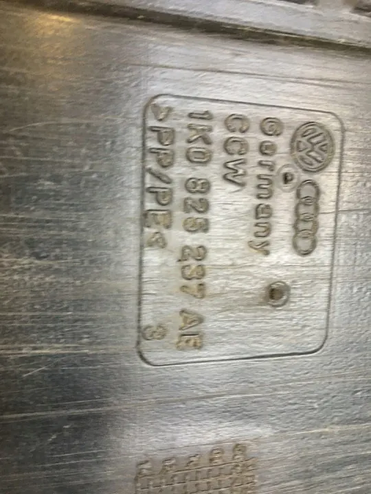 Framstötfångarplåt VW Caddy 2K 1.9 TDI image 5