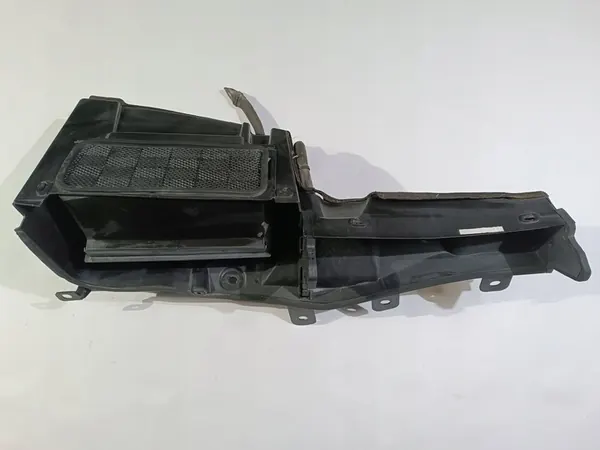 MASERATI GHIBLI Boîtier de Filtre à Cabine image 1