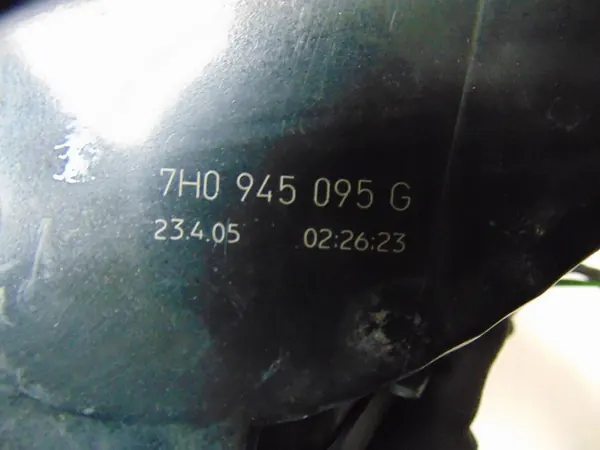 Lámpara Trasera Izquierda VW Transporter T5 7H0945095G image 9