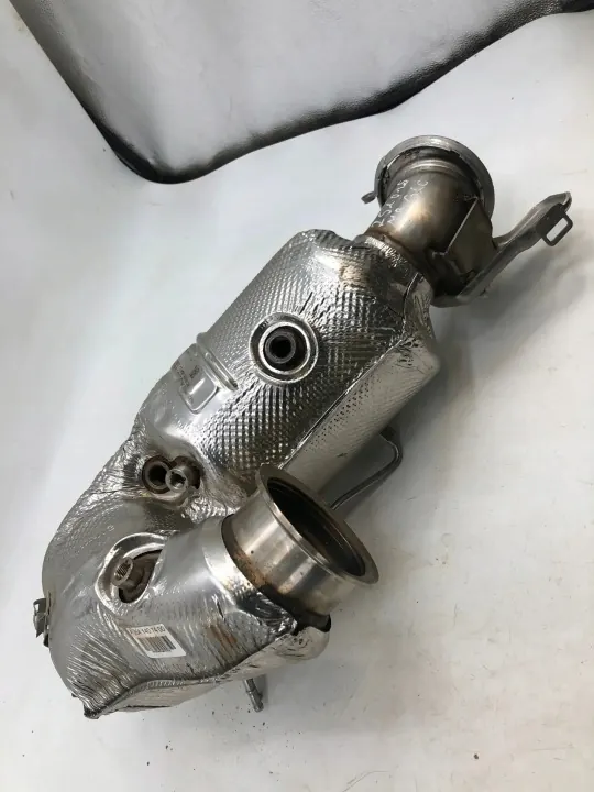 Begagnad katalysator OEM A2541407400 för VW Polo image 4