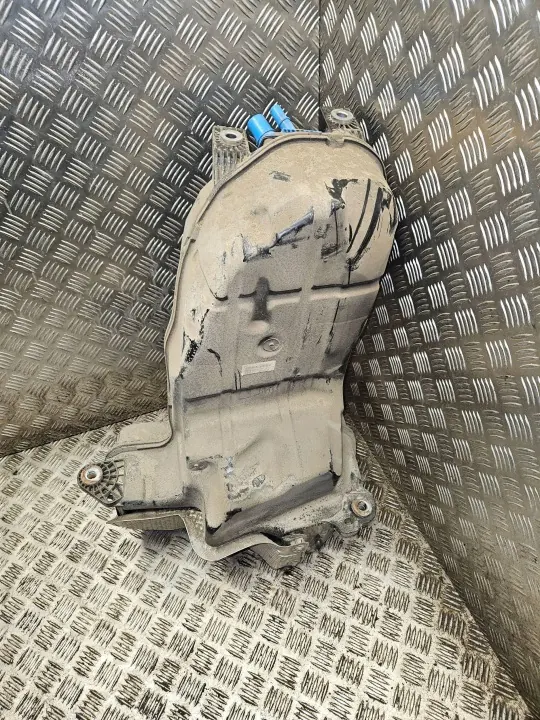 OEM 4M0131878CP AdBlue-tank för Audi Q7 2016 image 5