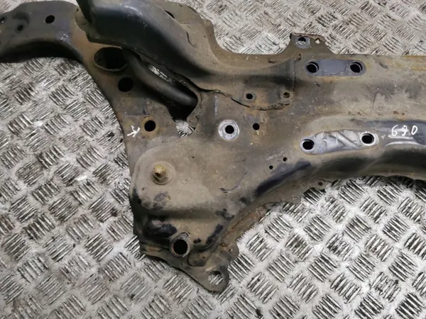 Subchassi dianteiro Toyota OEM AMD189678 para RAV4 XA40 image 5