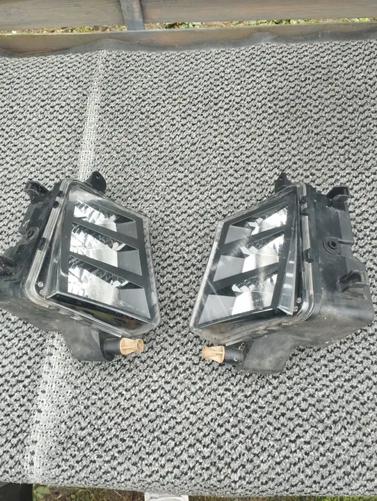 VW Golf VII GTI Halógeno LED DRL Esquerdo + Direito + Deslizadores OEM image 2