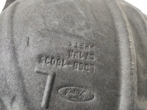 Vasen etulokasuoja LJ6B-16035 Ford Kuga MK3 2019-2024 image 6