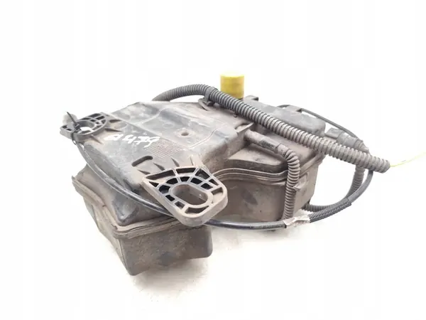 Citroen C4 Grand Picasso AdBlue Tank 1.6 BlueHDi 2017 image 9