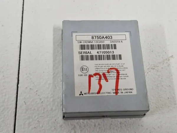 Radio-navigeringskontrollmodul OEM 8750A403 image 2