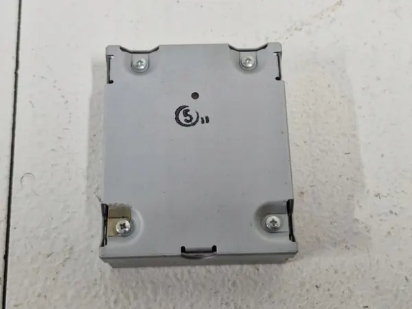 Radio-navigeringskontrollmodul OEM 8750A403 image 4