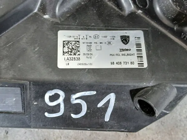 Peugeot 3008/5008 III Halogen Höger Fram DRL Ljuskälla OEM 9840873180 image 5