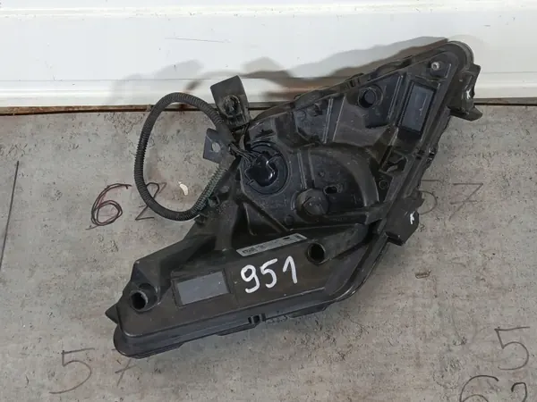 Peugeot 3008/5008 III Halogen Höger Fram DRL Ljuskälla OEM 9840873180 image 6
