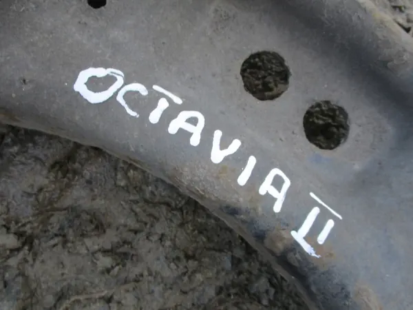 Viga Suspensão Dianteira OEM Skoda Octavia II Lift image 5