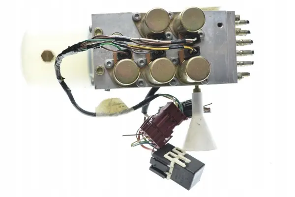 Mercedes Dachpumpe OEM A2088001748 Gebraucht image 4