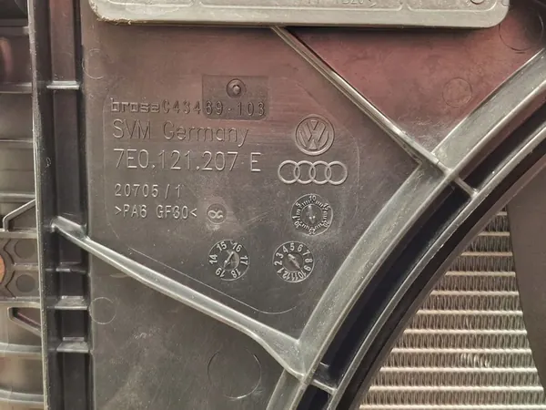 Conjunto de ventilador de refrigeración VW Transporter T6 2015-2020 OEM image 4