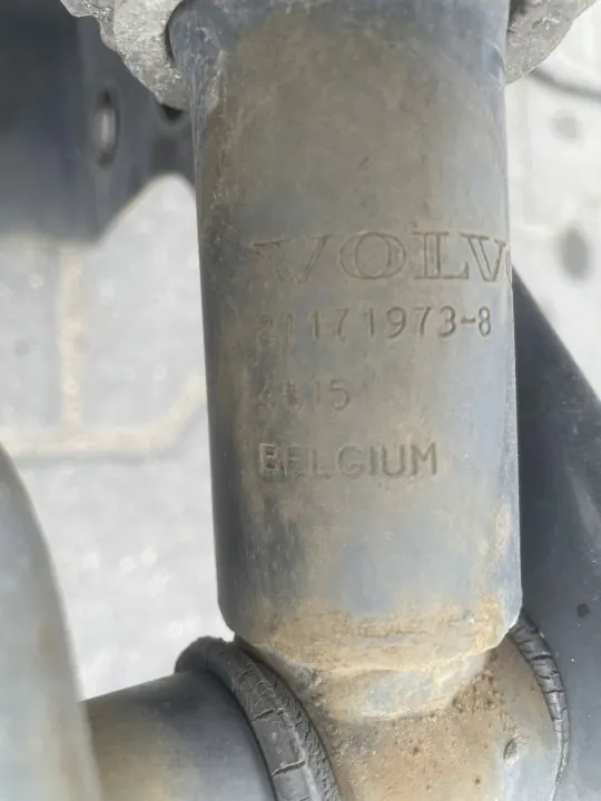 Volvo FM4 cabine-ophanging OEM 22247241 (2013-2021) image 8