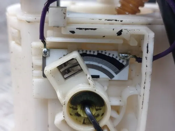 Brandstofniveausensor OEM A1634700694 Mercedes ML image 3