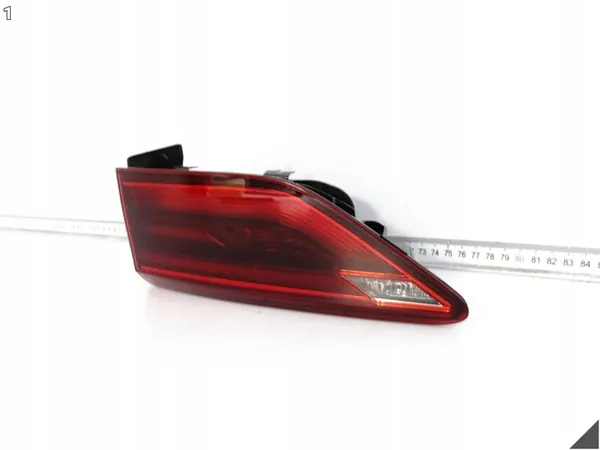 VW GOLF VIII 8 HB VARIANT KOMBI LÁMPARA LED TRASERA DERECHA image 2