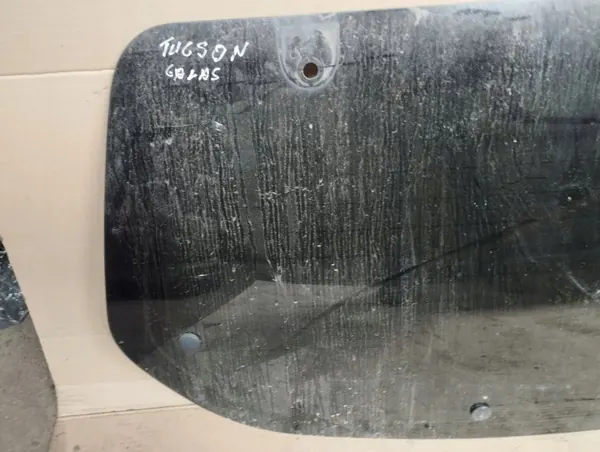 Vitre arrière Hyundai Tucson 2007 OEM AMD136620 image 3