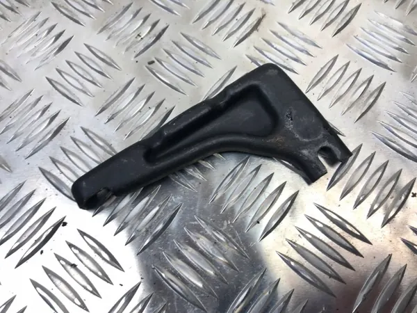 Suporte bomba combustível OEM 057130407L Audi Q7 image 3