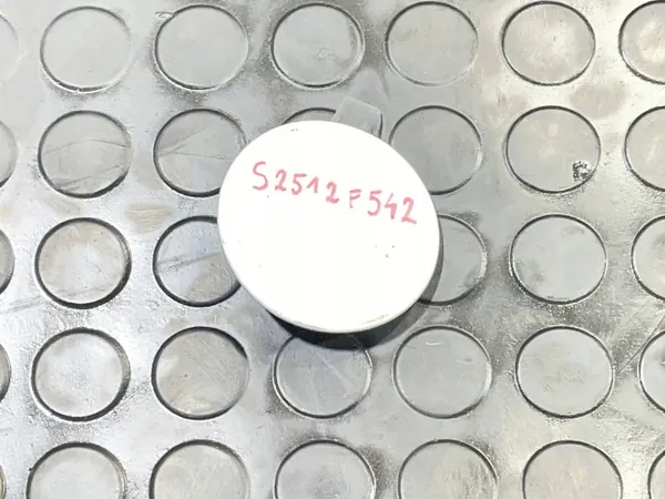 Cache d'attelage avant Tesla Model 3 OEM 1818917-00-C image 2