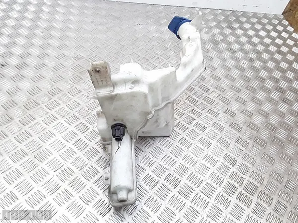 VW Passat Tuulilasinpesunestesäiliö 2010 3c0955453j image 4