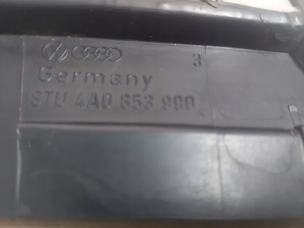 Acabamento de para-lama dianteiro direito Audi 100 A6 C4 image 6