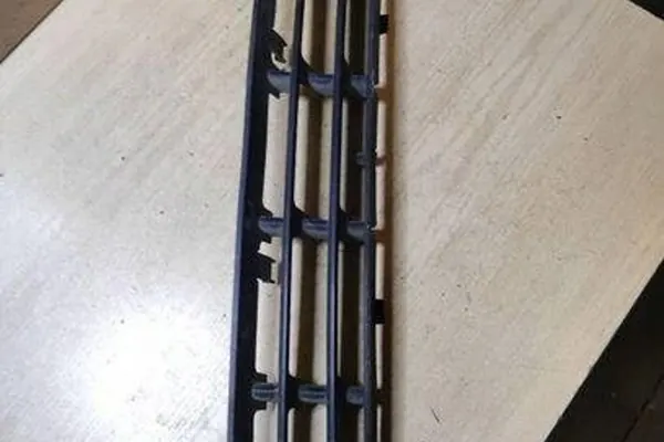 Griglia paraurti VW GOLF IV VARIANT 1.9L Diesel image 2