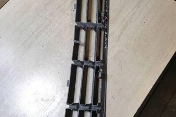 Griglia paraurti VW GOLF IV VARIANT 1.9L Diesel image 3