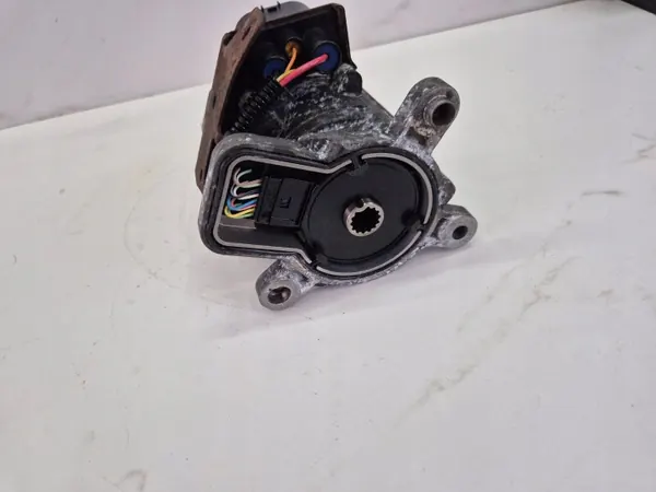 Reductor de caja VW Touareg 7L OEM 0AD341601C image 3