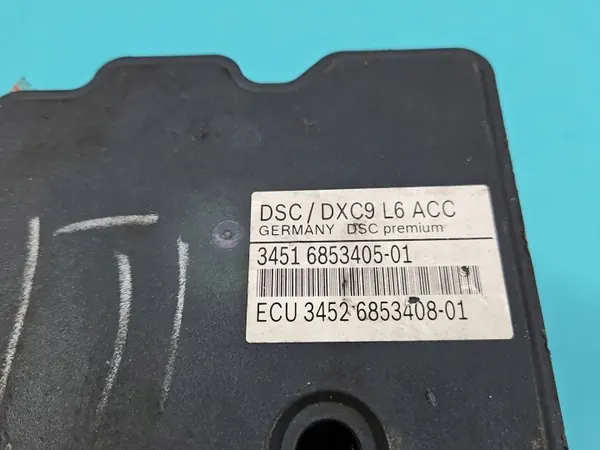 Bomba ABS OEM 6858956 para BMW F10 F11 - Usada image 9