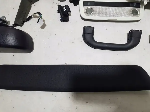 Kit Garniture Intérieure Noire Mercedes W204 AMG OEM image 3