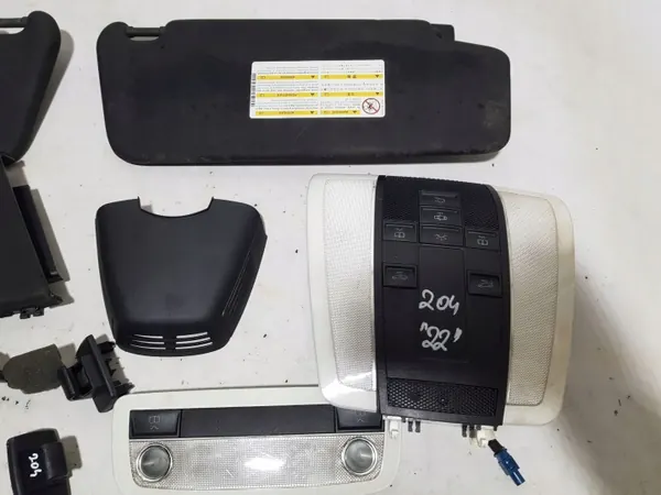 Kit Garniture Intérieure Noire Mercedes W204 AMG OEM image 7