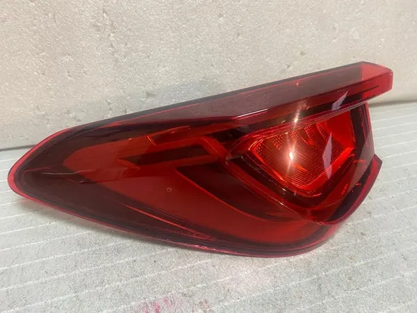 Lámpara trasera izquierda Seat Leon IV HB image 4