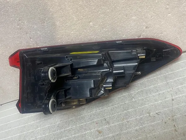 Lámpara trasera izquierda Seat Leon IV HB image 8