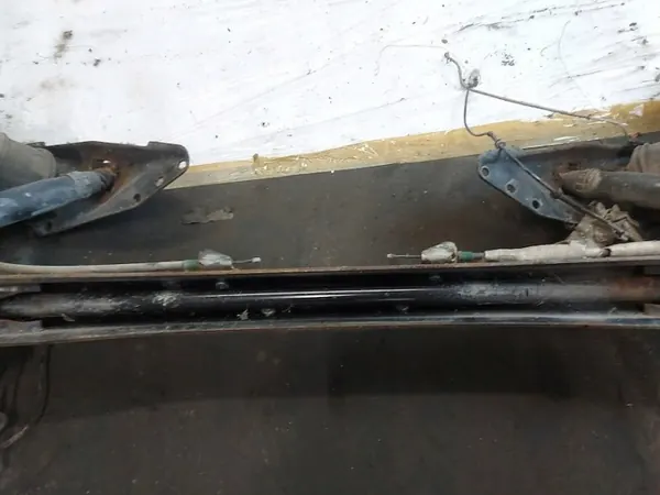 Takaperäjalka OEM 1614089480/9580 Citroenille image 4