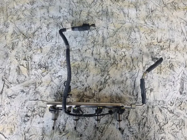 OEM 35350-2B110 Rail de inyección para Hyundai Kia 1.6 GDI image 2