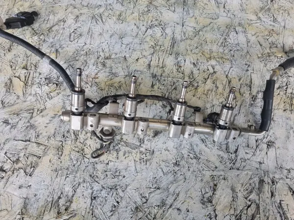OEM 35350-2B110 Rail de inyección para Hyundai Kia 1.6 GDI image 4