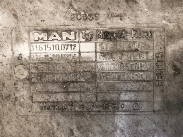 Right Cab Step OEM 81615100712 for MAN TGA image 7