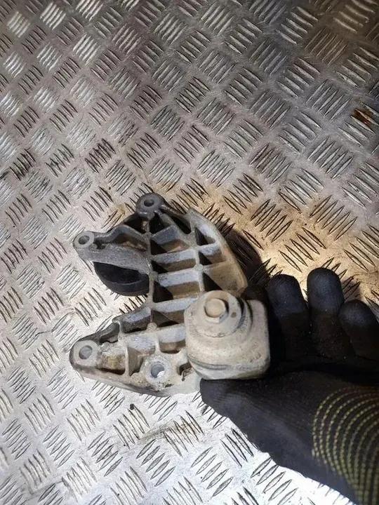 Support de boîte de vitesses FORD 2.0L 2016 DG937M125AD image 3