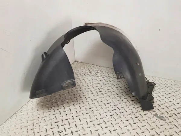 VW GOLF VII 7 12-17 Front Right Wheel Arch 5G0805978C image 2